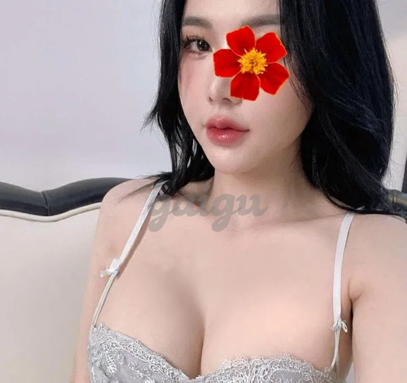 ⭐️ Em Ngân ⭐️ Vòng 1 Hàng Real 100% - Ngoan - Ngon - Nhiệt Tình