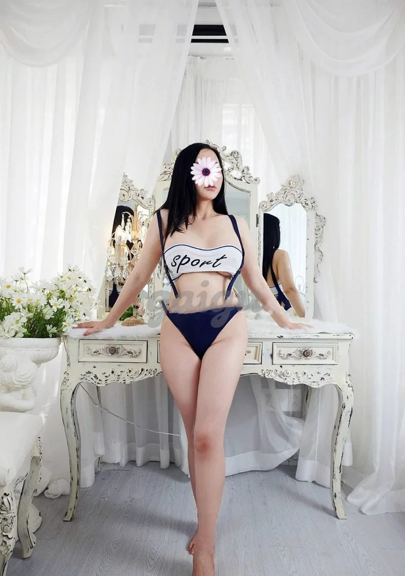 ⭐️ Em Ngân ⭐️ Vòng 1 Hàng Real 100% - Ngoan - Ngon - Nhiệt Tình