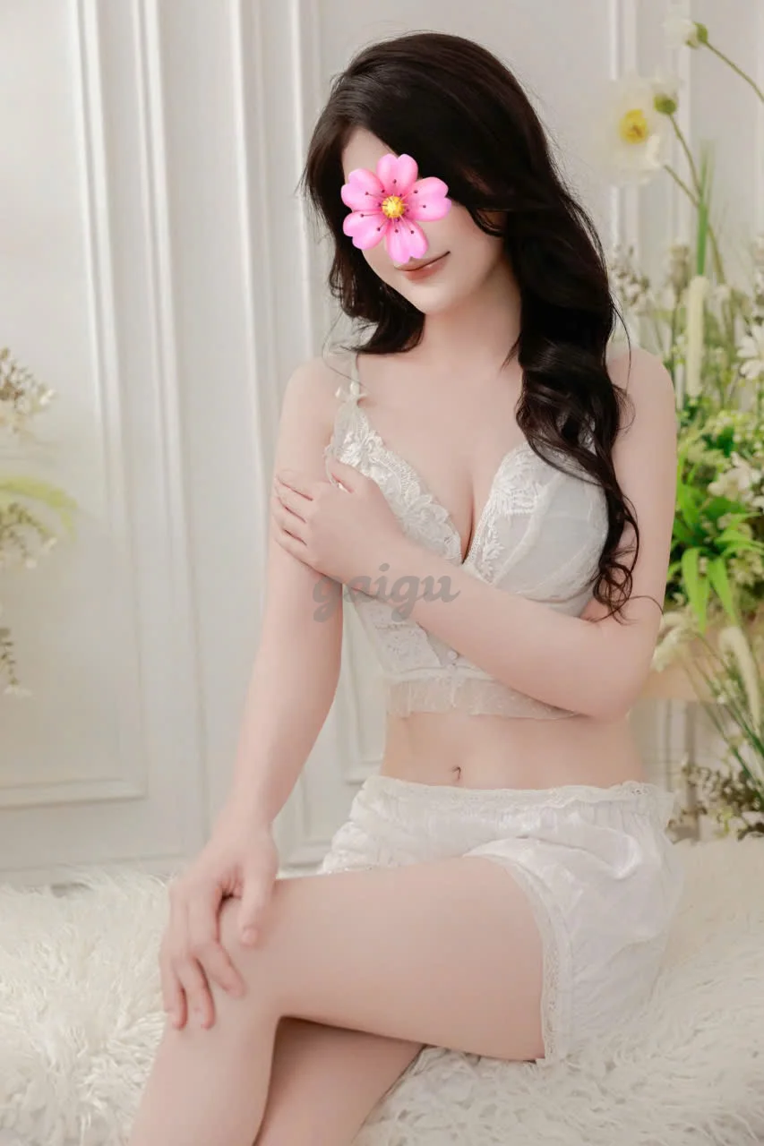 Thảo Chi 2K5 - Teen đáng yêu, vòng 1 siêu phẩm! ❤️