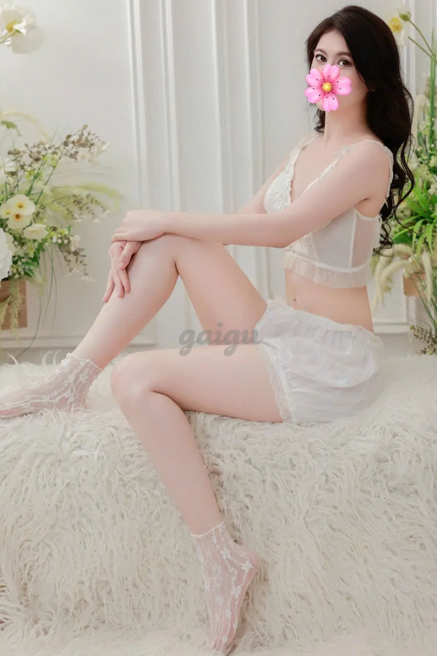 Thảo Chi 2K5 - Teen đáng yêu, vòng 1 siêu phẩm! ❤️