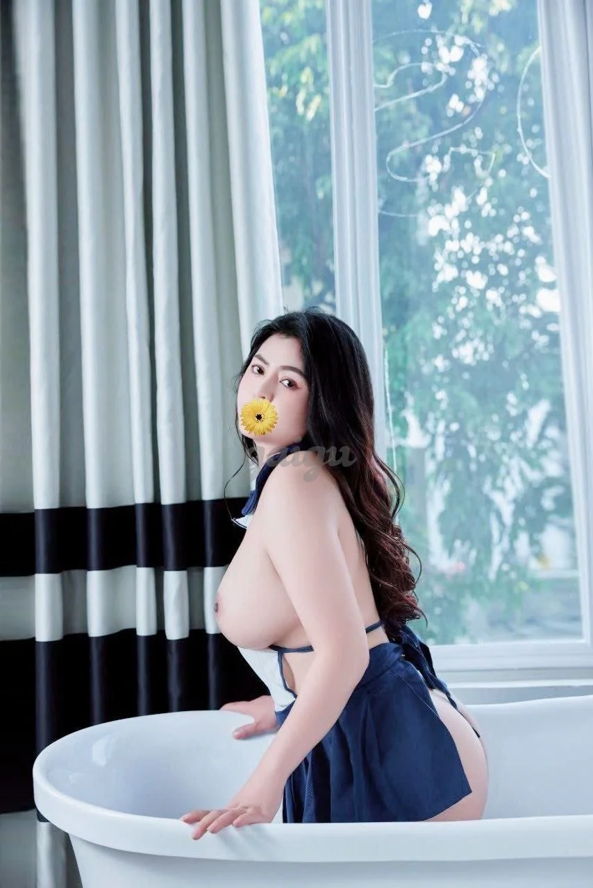 VY VY VÚ TO MÔNG BỪ MASSAGE TRƯỜNG VÚ NHIỆT TÌNH BAO PHÊ BAO DÂM BÚ CU LÚC CÁN