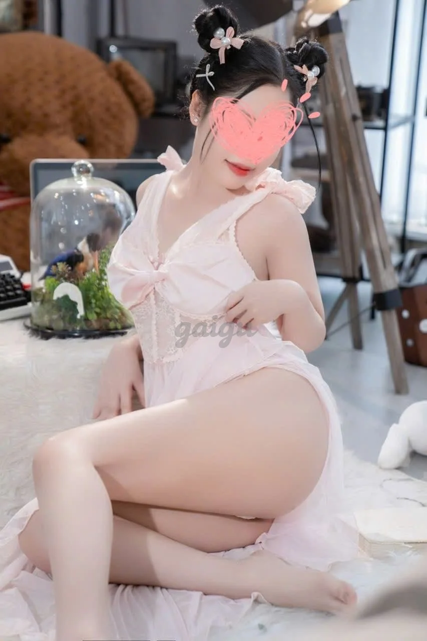 Hot❤️HÀ MY❤️EM GÁI MIỀN TÂY-VÚ HỒNG BÍM KHÍT BAO NGON