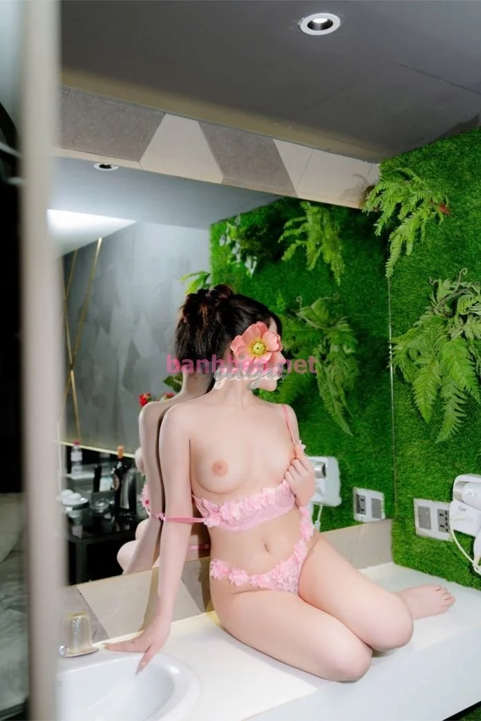 ❤️YẾN NHI❤️ 2k5 Face Cực Xinh - Non - Body Tuyệt Đẹp