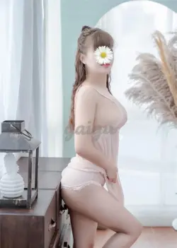 LAN PHƯƠNG - Vòng 1 siêu to mông cong bím khít - SEXY