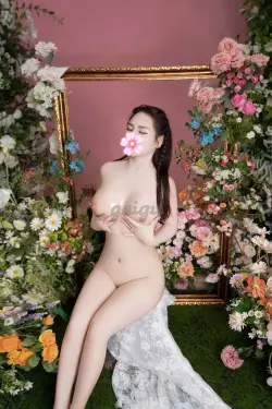 Thùy Dung_ Gái xinh chiều khách, kỹ năng cực đỉnh