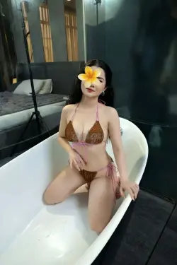 Gia Linh - Masage Trị Liệu,  Bím Múp , Siêu Dâm Đãng , Ngoan Chiều Khách